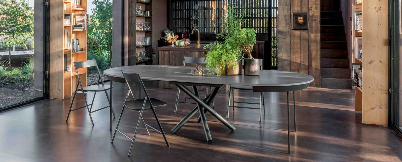 Shop Extendable Round Dining Tables – Spaceman