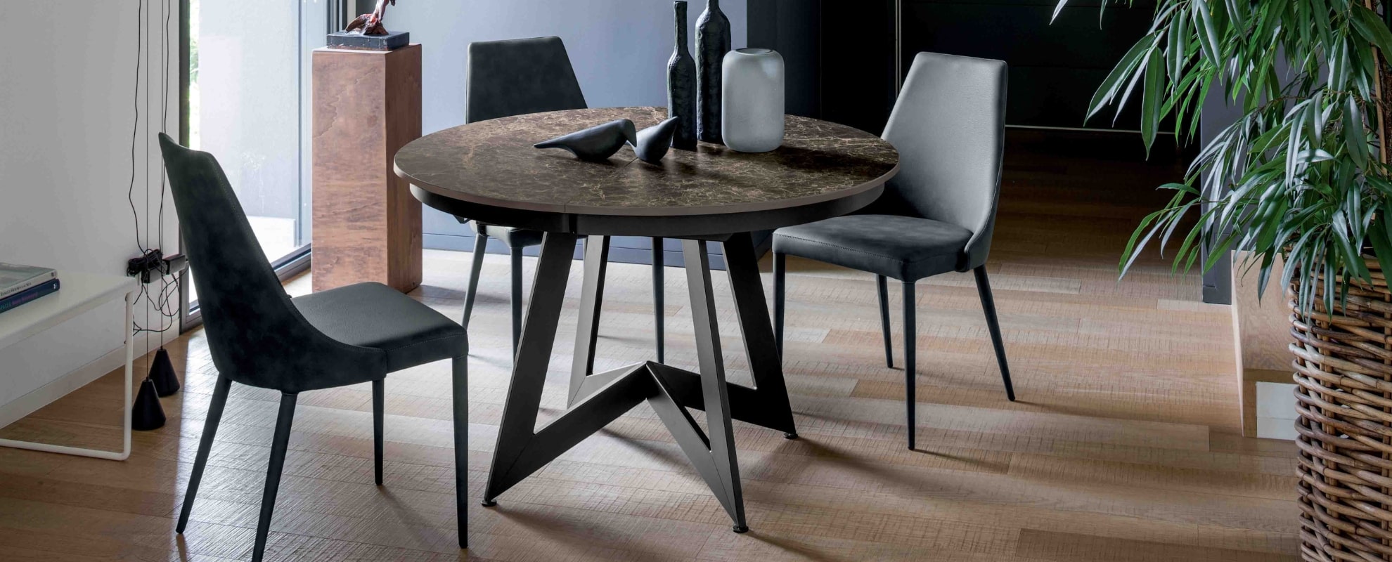 The Best Dining Tables And Chairs - Spaceman