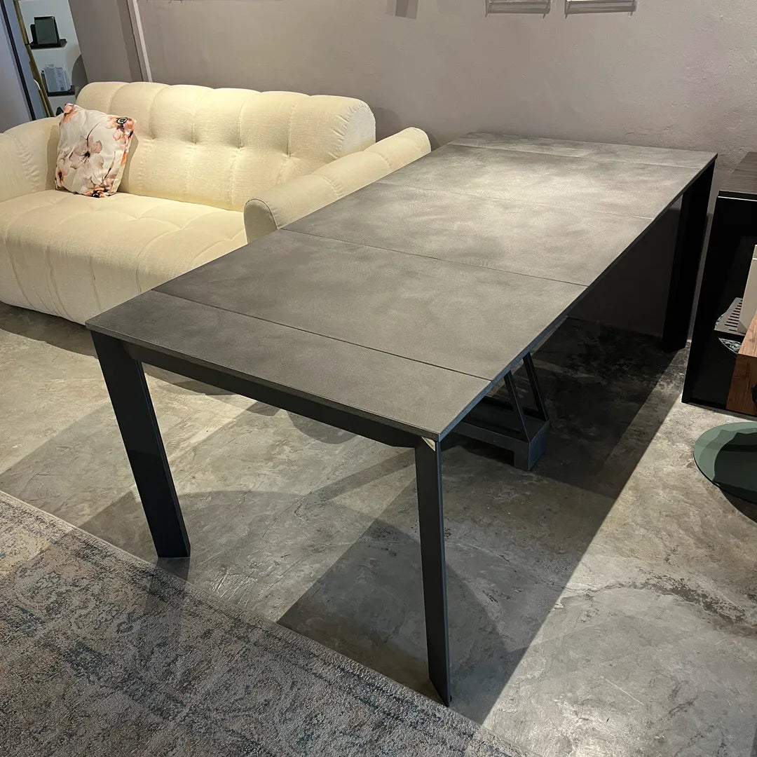 Dining table - EX-DISPLAY 15% OFF - Delta - Slim Console and Extendable Dining Table - Spaceman