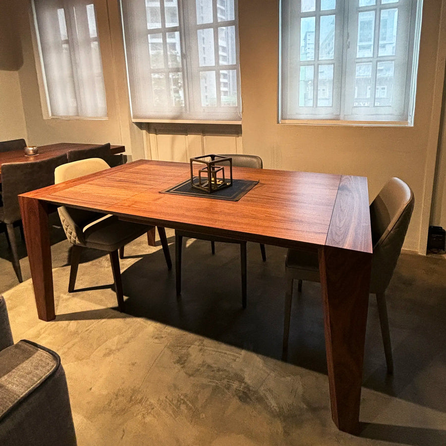 Splendour wooden extending dining table EXDISPLAY 15 OFF Spaceman