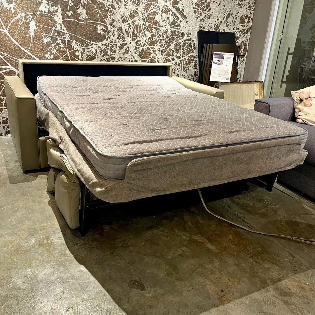Sofa bed - EX-DISPLAY 15% OFF - Slumbersofa Grandiose - Luxury Sofa Bed with Adjustable Headrests - Spaceman