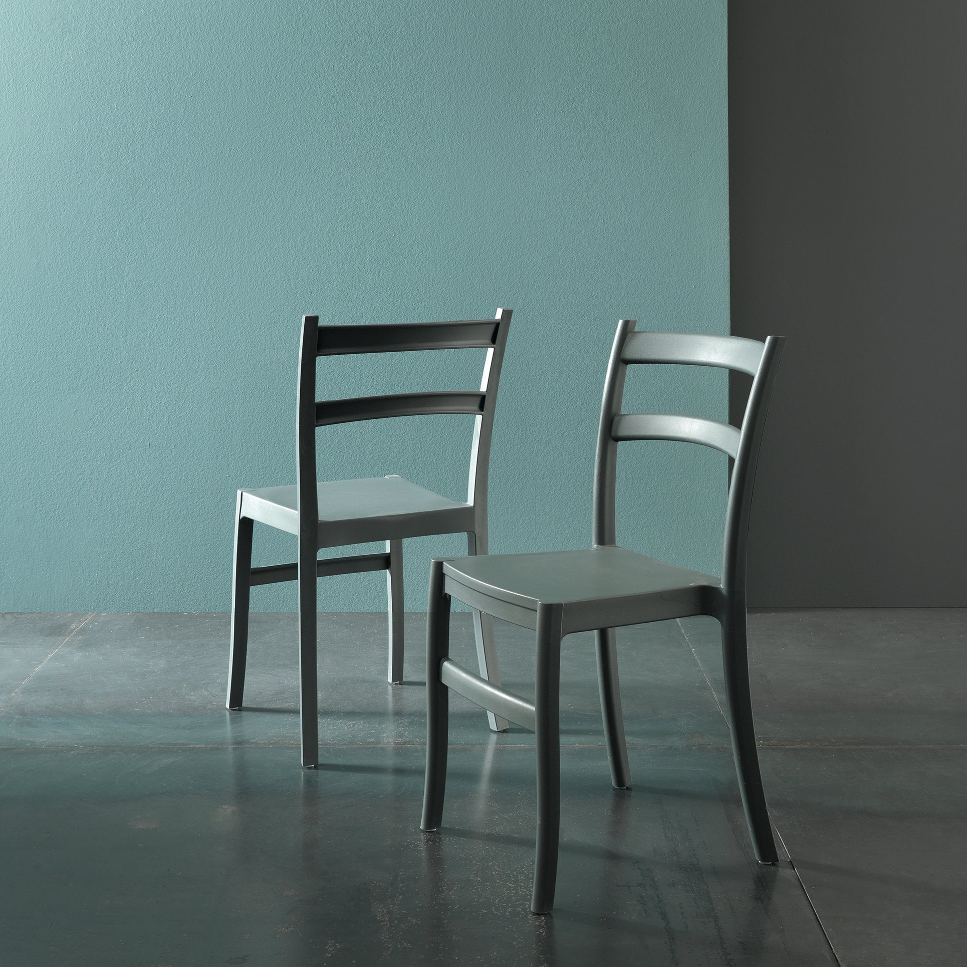 Chairs - EX-DISPLAY 25% OFF - Nimble - stackable indoor/outdoor dining chair - Spaceman